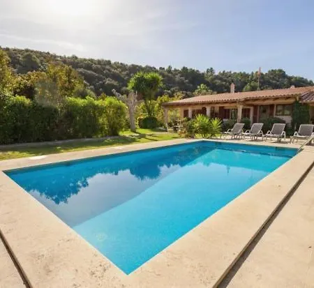 Villa Sleeps 4 With Pool Air Con And Wifi